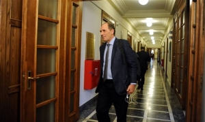 Σταθάκης: Καλύφθηκε το μεγαλύτερο μέρος του κενού στις διαπραγματεύσεις