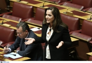 Μπακογιάννη προς Τσίπρα: Να κατατεθεί στη Βουλή η συμφωνία της 20ης Φεβρουαρίου