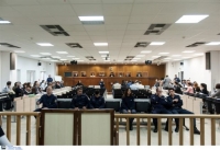 Η βροχή διέκοψε για λίγο τη δίκη της Χρυσής Αυγής