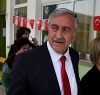 Ακιντζί: Η Λευκωσία, και όχι οι Βρυξέλλες, το πεδίο λύσης του Κυπριακού