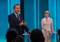 «Εμμεση τηλεμαχία» Κάμερον και Φάρατζ για το Brexit