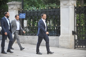 Για «ανακύκλωση παλιών προσώπων» κάνει λόγο η ΝΔ
