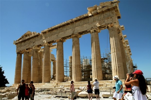 Εφορεία Αρχαιοτήτων: Η Ακρόπολη δεν βρίσκεται σε κίνδυνο