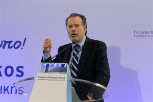 Κουμουτσάκος: Αθήνα και Λευκωσία να είναι οι θεματοφύλακες της προσπάθειας