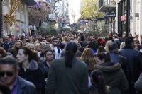 Οι ώρες λειτουργίας των καταστημάτων μέχρι την Παραμονή