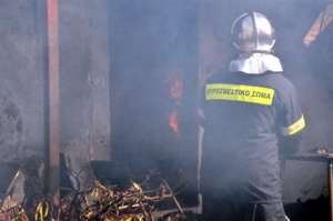 Αρκαδία: Επιχείρηση απεγκλωβισμού από κατάρρευση σπιτιού