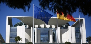 Μέρκελ: Ες αύριον, μετά το δημοψήφισμα, τα σπουδαία