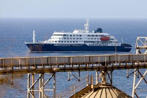 Στα Κανάρια Νησιά καταπλέει το κρουαζιερόπλοιο MV Hondius λόγω χανταϊού