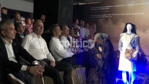 Αφιέρωμα και μονόπρακτο για τα 100 χρόνια από την Μικρασιατική Καταστροφή παρακολούθησε ο πρωθυπουργός (pics &amp; vid)