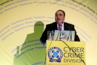 Ο σταρ της ΕΛ.ΑΣ. και ο e-στρατός του