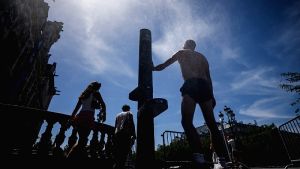 Καύσωνας στην Ευρώπη: 150 εκατομμύρια πολίτες θα βιώσουν θερμοκρασίες άνω των 35°C σήμερα