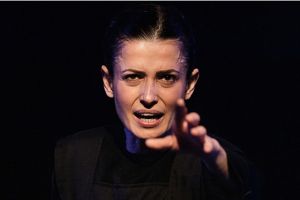 "Σέρρα - Η ψυχή του Πόντου": Ο συγκλονιστικός μονόλογος με τη Χρύσα Παπά έρχεται στο Κιλκίς