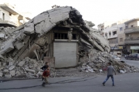 Οι ΗΠΑ υιοθετούν τις καταγγελίες για θανάτους αμάχων από τις ρωσικές επιδρομές