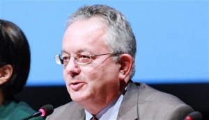 Αλιβιζάτος σε Αθανασίου για γάμο ομοφυλοφίλων