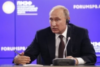 Πούτιν: Ο Κάμερον εκβιάζει την Ευρώπη με το δημοψήφισμα