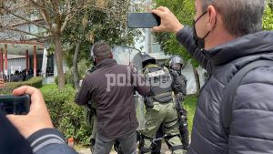 Θεσσαλονίκη: Μια προσαγωγή ατόμου στο ΑΠΘ (pics &amp; vid)