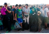 Ομαλοποιείται η κατάσταση στη Μυτιλήνη-εφυγαν 10.000 πρόσφυγες