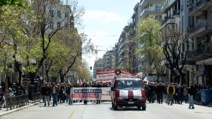 Δυναμικές διαμαρτυρίες και πορείες στη Θεσσαλονίκη για το εργασιακό νομοσχέδιο