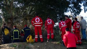 Λουτράκι: Γεννήτρια φαίνεται πως είχαν μαζί τους οι 4 άνδρες που βρέθηκαν νεκροί στο σπήλαιο