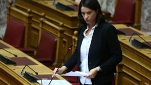 Κεραμέως: Νόμιμη η ταυτόχρονη εξ αποστάσεως εκπαίδευση