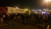 Αγρότες εναντίον ναυτεργατών στο λιμάνι του Ηρακλείου