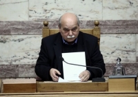 Απαξιώνουν τη Βουλή με βιομηχανία τροπολογιών