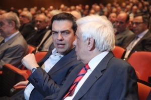 Παρών ο Τσίπρας στα συμπεράσματα της Επιτροπής για το χρέος