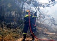Ανησυχία από τις πρώτες μεγάλες πυρκαγιές του καλοκαιριού