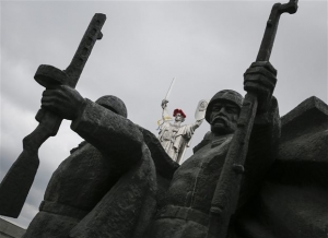 <div>Χωρίς τυμπανοκρουσίες οι εκδηλώσεις για τα 70 χρόνια από το τέλος του Β' Π.Π.</div>