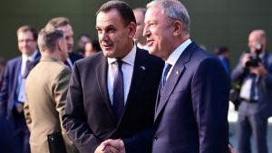 Ακάρ: «Είναι σημαντικό να κρατάμε ανοιχτούς τους διαύλους επικοινωνίας με την Ελλάδα»
