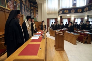 Ιδεολογική επίθεση Ιερώνυμου κατά της Αριστεράς - Να αποφασίσει ο λαός για τον χωρισμό κράτους-εκκλησίας