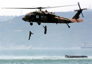 Τουρκικό ελικόπτερο πάνω από την Κω σε ύψος 1.000 ποδιών