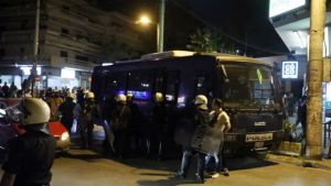 Νύχτα έντασης στην πλατεία της Αγίας Παρασκευής