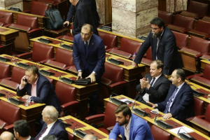 Δημήτρης Καμμένος: Δεν θα παραιτηθώ απο αντιπρόεδρος της Βουλής