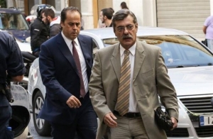 Ποιοι και πώς παζαρεύουν με την τρόικα