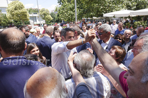 Στην πλατεία Ειρήνης και στην αγκαλιά των κιλκισιωτών βρέθηκε ο Κυριάκος Μητσοτάκης