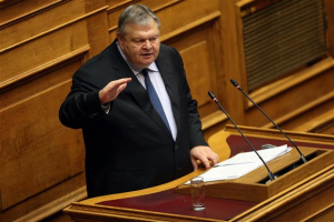 Βενιζέλος: Χωρίς εθνική συναίνεση και ενότητα δεν μπορούμε να λύσουμε μεγάλα ιστορικά ζητήματα