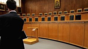Δίκη για δηλητηρίαση: Ορίστηκε για τον Ιανουάριο η υπόθεση της 52χρονης που κατηγορείται για τον θάνατο του συζύγου της
