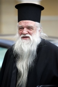 Αμβρόσιος κατά Πολάκη: Μην κάνεις τον μάγκα στον Θεό