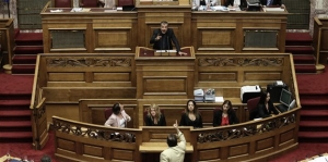 Στ.Θεοδωράκης: Να μην πάει τη χώρα σε εκλογές ο Τσίπρας