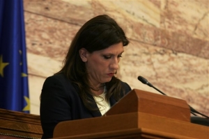 Κωνσταντοπούλου: Η διεκδίκηση των αποζημιώσεων για Δίστομο, χρέος μας
