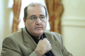 Ν. Φίλης: Ο «διώκτης» του χριστιανισμού που εκκλησιάζεται