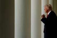 «House of Cards» α λα Τραμπ