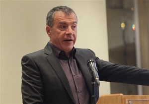 Στ. Θεοδωράκης: «Τα συνδικάτα δεν θα πρέπει να προσθέτουν προβλήματα»