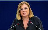 Η Μαρία Σπυράκη καταδικάζει τον βανδαλισμό εβραϊκού μνημείου στο ΑΠΘ
