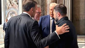 Θετική συνάντηση Τραμπ, Ζελένσκι, Μακρόν και Στάρμερ στη Ρώμη