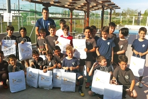 Διανομή δώρων στην “Χρυσή Ακαδημία” του Αλξανδρου Κιλκίς