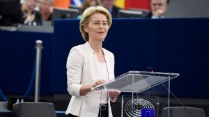 Αισιοδοξεί για εμβολιασμό του 70% του ενηλίκου πληθυσμού της Eυρωπαϊκής Ένωσης η πρόεδρος της Κομισιόν