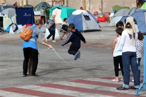 Νέες μετακινήσεις προσφύγων από τον Πειραιά στον Σκαραμαγκά