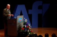 AfD: Οι Γερμανοί πρέπει να είναι υπερήφανοι για τους δύο Παγκόσμιους Πολέμους